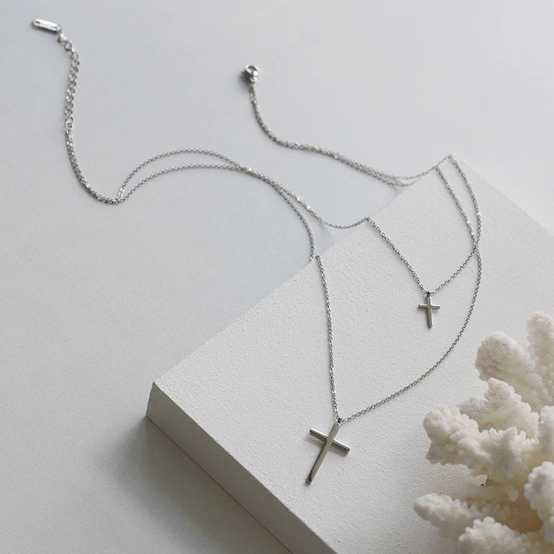 Supretu Double Layered Cross Pendant Necklace