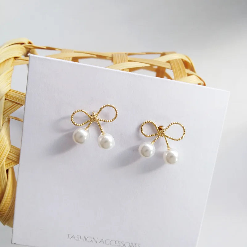 Sweet Small Alloy Bow Clip Earrings Mini Pearl Clip Earrings No Piercing