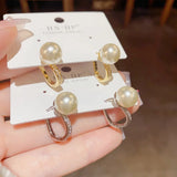 Sweet Temperament Pearl Light Earrings