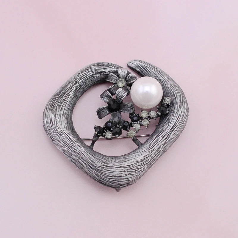 Large Pearl Jewelry Brooch On Collar Broches Women Hijab Pins Men Accessories