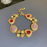 Temperament Flower Portrait Heart Necklace Palace Style