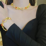 Temperament Flower Portrait Heart Necklace Palace Style
