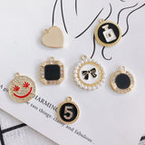 Temperament Smiley Face Bow Pendant Necklace