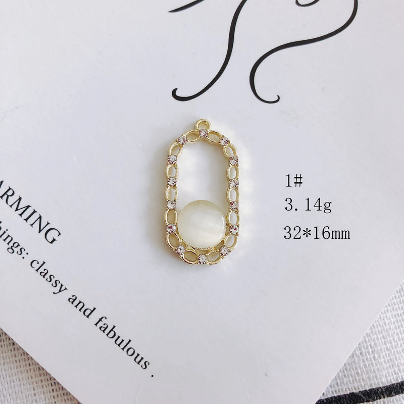 Temperament Smiley Face Bow Pendant Necklace