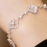 Temperament Shine Lucky Flower Bracelet Romantic Charm Anniversary Jewelry Gift