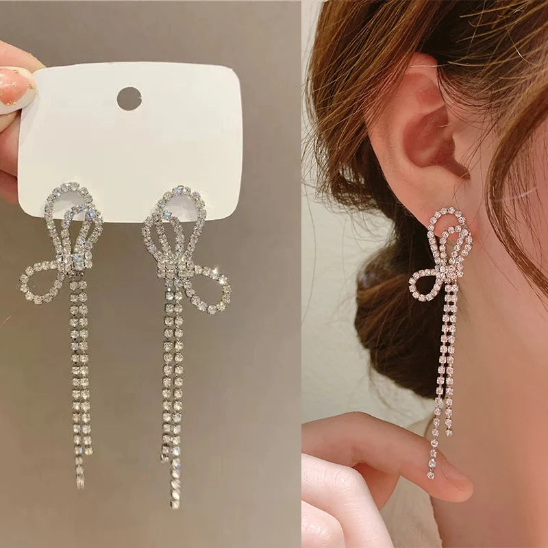 Temperament Shinny Rhinestone Bow Clip Earrings - No Piercing