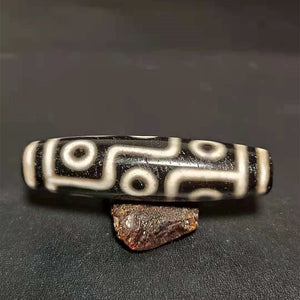 Tibet Amulet Totem 9 Eyes DZI Agate Beads Black/White Line Weathered Pattern