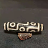 Tibet Amulet Totem 9 Eyes DZI Agate Beads Black/White Line Weathered Pattern