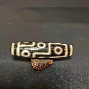 Tibet Amulet Totem 9 Eyes DZI Agate Beads Black/White Line Weathered Pattern