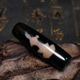 Tibet Black/White Guan yin Totem Blood-Stained Dragon Pattern Agate Dzi Beads