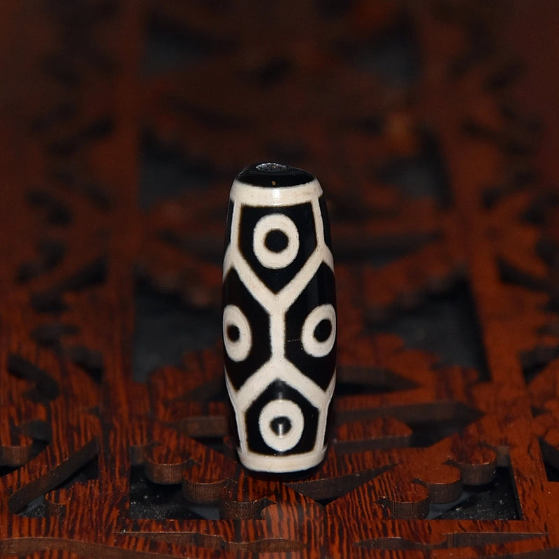 Tibetan Ji Tortoiseshell 9 Eyes Totem Pattern DZI Beads Agate Beads