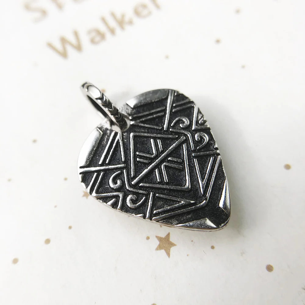 Timeless Dog Tag Pendant, 2021 Fine Jewelry Europe Bijoux Accessories