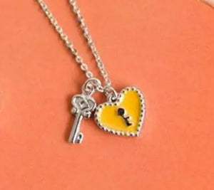 Timlee N142 Heart Key Pendant Necklace
