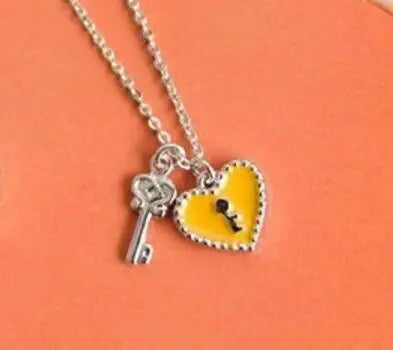 Timlee N142 Heart Key Pendant Necklace