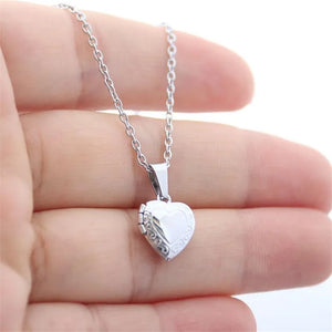 Tiny Heart Photo Frame Pendant Necklace Love Heart Charms Floating Locket Neckla