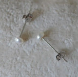 Tiny Small Pearl Earrings 3.5-4mm Freshwater Pearl 925 Sterling Silver Stud