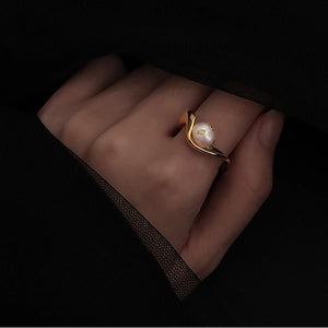 Irregular Baroque Freshwater Pearl Ring Classic Distortion Index Finger