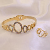 Fashionable Titanium Steel Circular Bracelet with Splicing Design