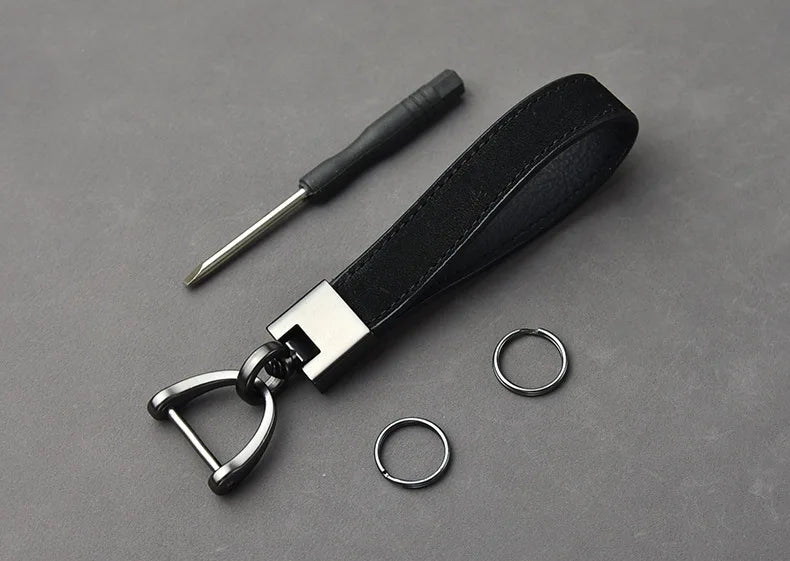 Top Layer Cowhide Keychain Vegetable Tanning Horseshoe Buckle Pendant