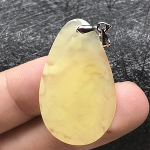 Natural Yellow Amber Pendant Crystal 33x20x4mm Beads Silver Necklace AAAAA