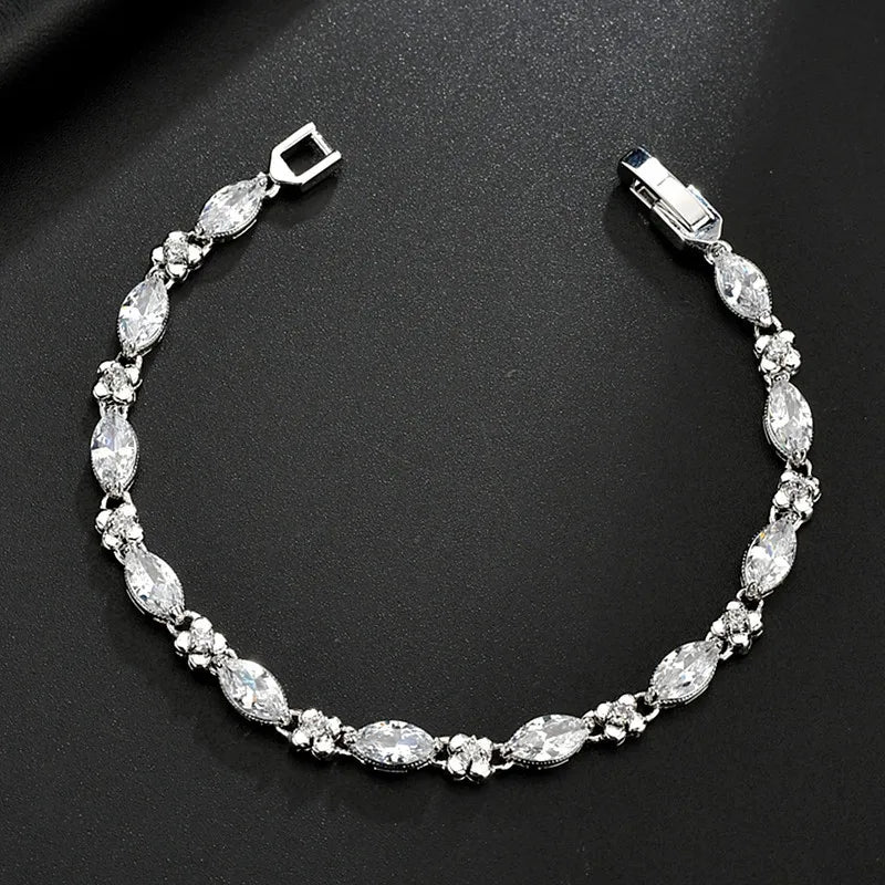 925 Silver Sparkling Leaf Diamond Bracelet for Women
