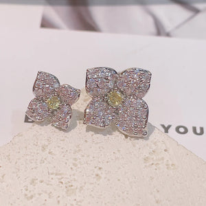 Flower Design CZ Engagement Ring for Women Wedding Dubai Bridal J2144