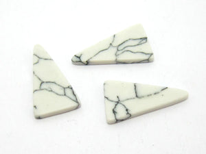 Turquoise Stone 17x9mm Mixed Equilateral Triangle Flat Stone