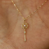 TrustDavis 925 Sterling Silver Zircon Key Pendant Necklace