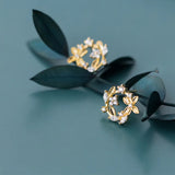 TrustDavis 925 Sterling Silver Stud Earrings Women Flower Dazzling CZ DS1468