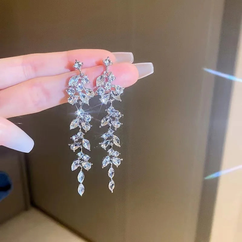 Two Tone Leaf Women's Carbon Zircon Earrings Wedding Pendant Gift