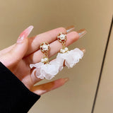 Women's Flower Earrings Light Small Fresh Sweet Ear Jewelry