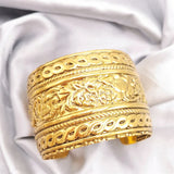 Exaggerated Wide Face Pattern Bangle for Women