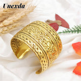 Exaggerated Wide Face Pattern Bangle for Women
