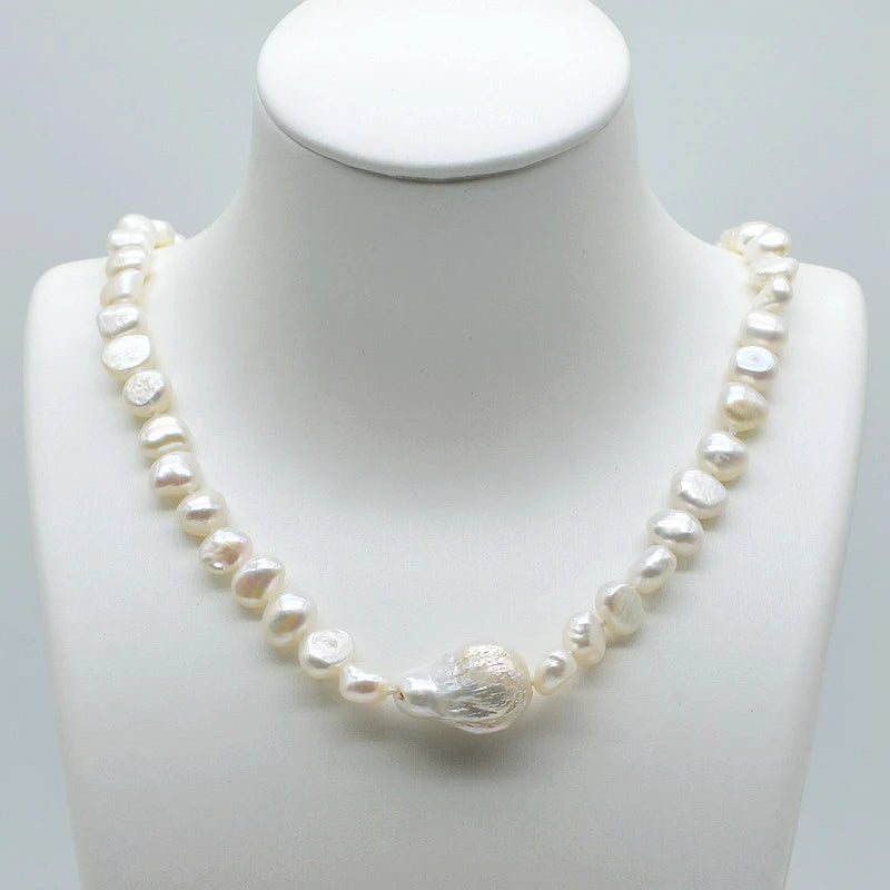 Baroque Pearl Necklace Large Grain Pendant Short Chain