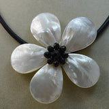 AA Real Pearl Shell Flower Necklace South Sea Shell Crystal Fine Jewelry