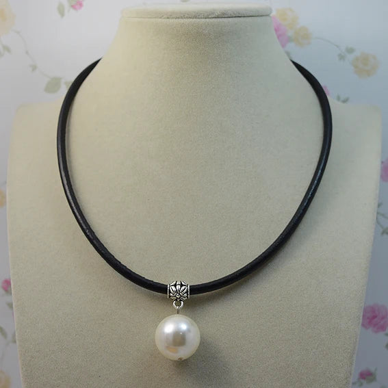 AA Sea Shell Pearl Necklace 14mm Round Shell Pearl Rope Leather Jewelry