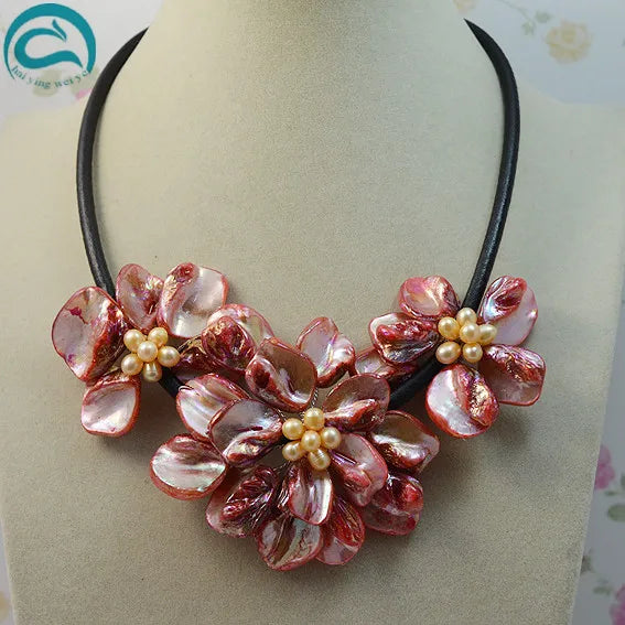 Women Flower Necklace with Pink Pearl and Red Shell
