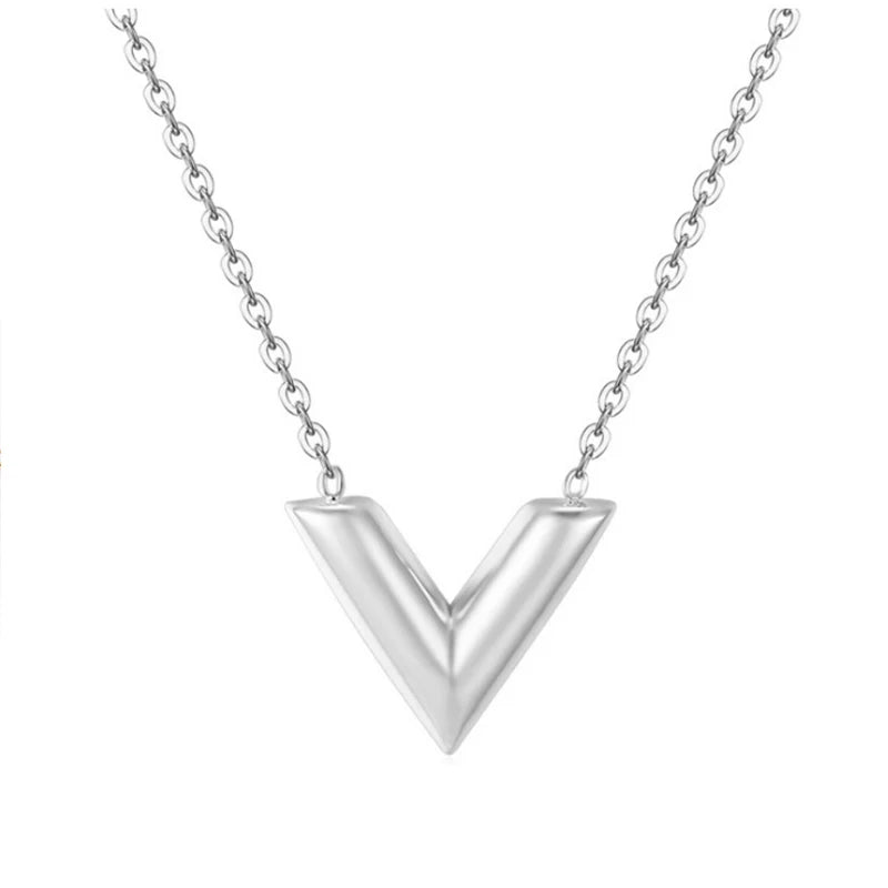 V-Vendetta Symbol Necklace Alloy Pendant Party Club Jewelry