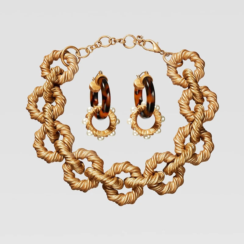 Vedawas Embossed Metal Hoops Necklace