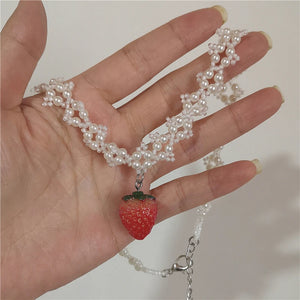 Vintage Strawberry Pendant Pearl Flower Choker Necklace Y2K Jewelry