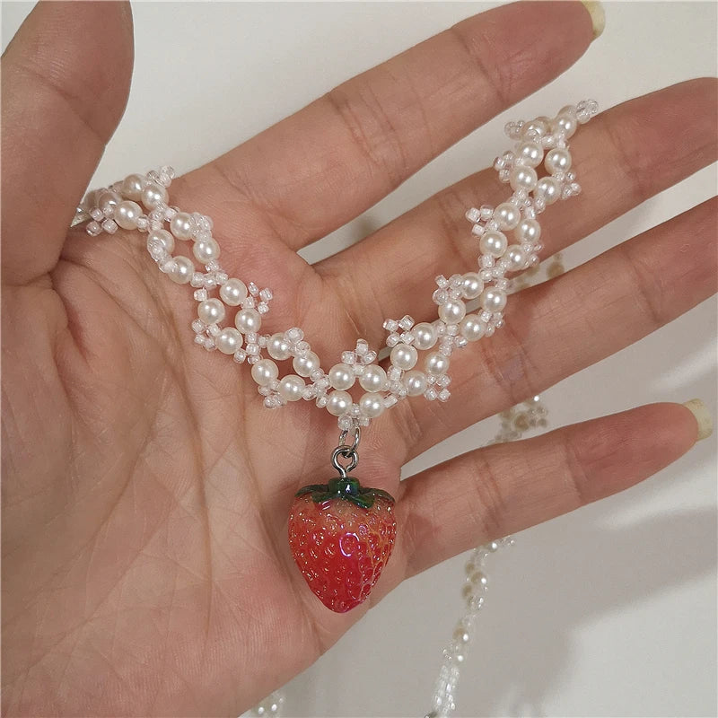 Vintage Strawberry Pendant Pearl Flower Choker Necklace Y2K Jewelry