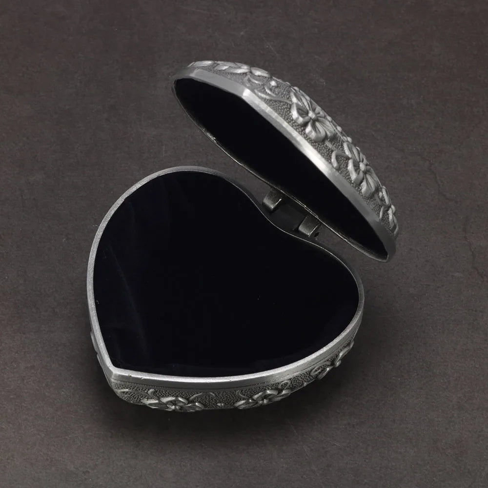 Vintage Alloy Jewelry Box Heart-Shaped 9*7*4.5cm Rings Pendants Necklace