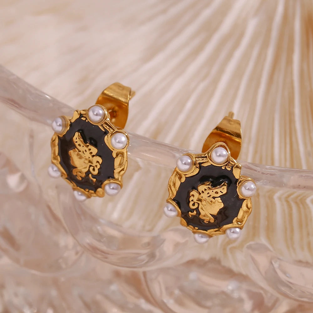 Vintage Oval Shape Pearl Portrait Stud Earring Jewelry For Ladies