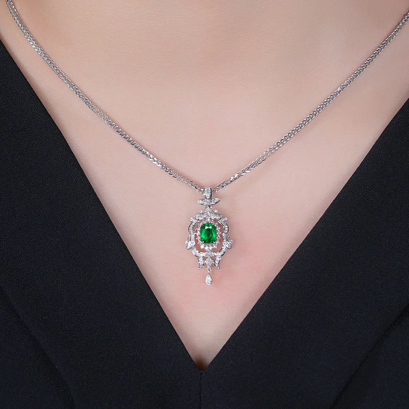 Vintage Carving Emerald Princess Diamond Pendant Necklaces