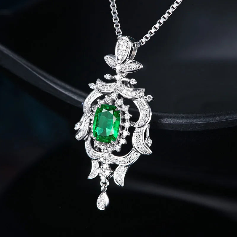 Vintage Carving Emerald Princess Diamond Pendant Necklaces