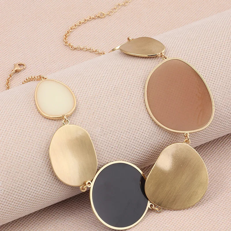 Boho Round Pendant Choker Necklace