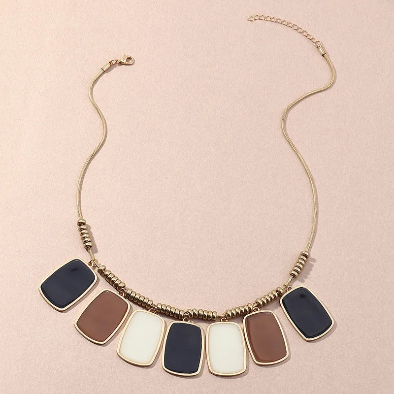 Boho Round Pendant Choker Necklace