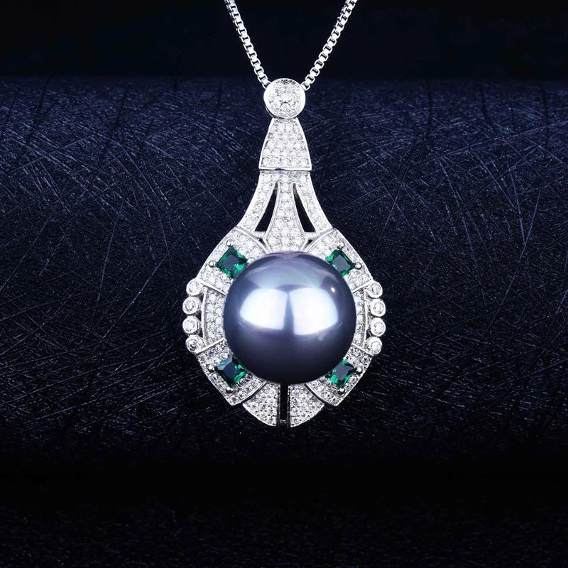 Vintage Geometry Ladies Pendant Necklace Pearl Zircon Classic Jewelry