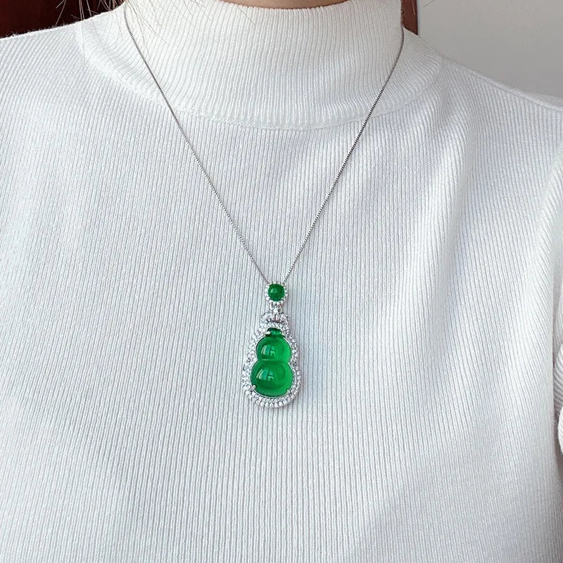 Vintage Gourd Lab Emerald Diamond Pendant 925 Silver