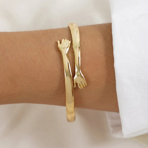Vintage Hand Hug Bracelet Boho Metal Shell Bangles